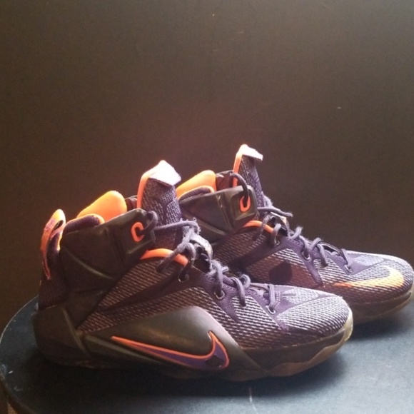 Lebron's - Picture 2 of 3